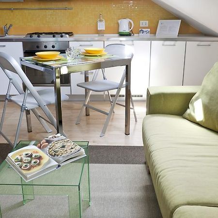 Italianway - Alessi 10 Lägenhet Milano Exteriör bild
