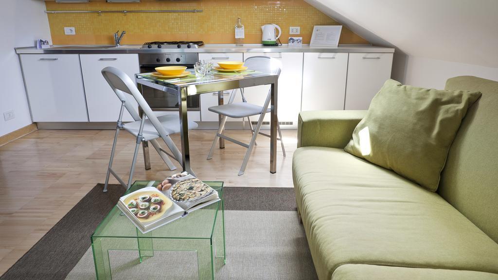 Italianway - Alessi 10 Lägenhet Milano Exteriör bild