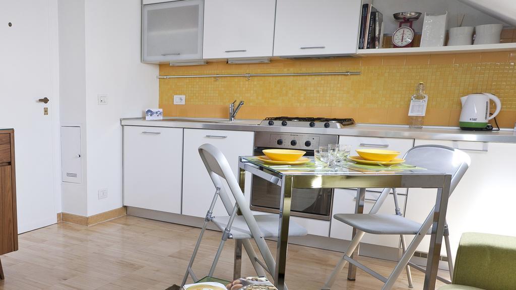 Italianway - Alessi 10 Lägenhet Milano Exteriör bild